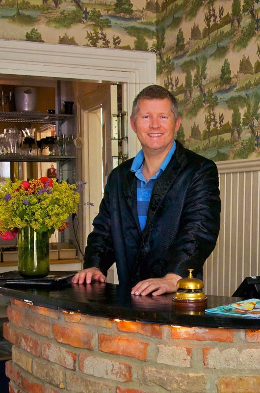 UTSI@ Communications